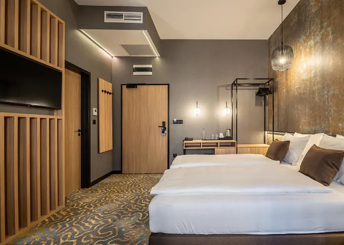 Urban Hotel